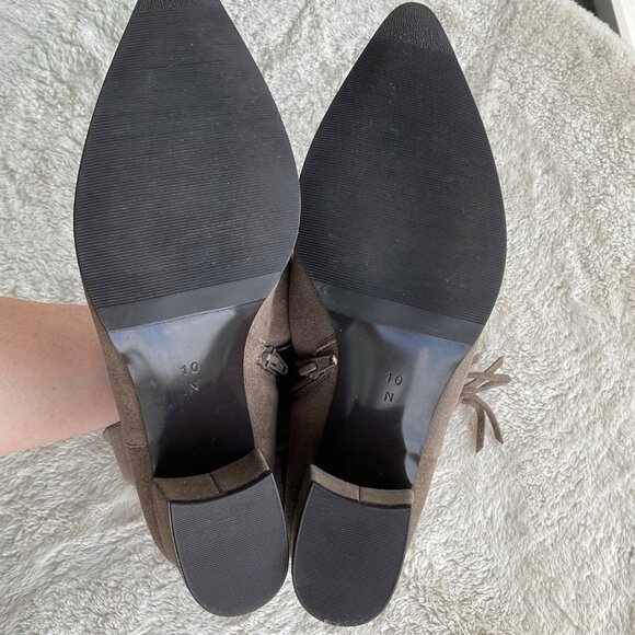 Van Eli Women’s Taupe Suede Western Fringe Knot Ankle Boots With Chunky Heels - Picture 10 of 11